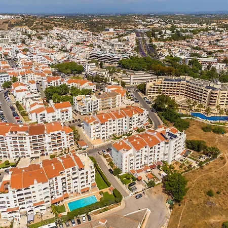 Sea View Town 2 Bedroom 5 Min From The דירה אלבופיירה