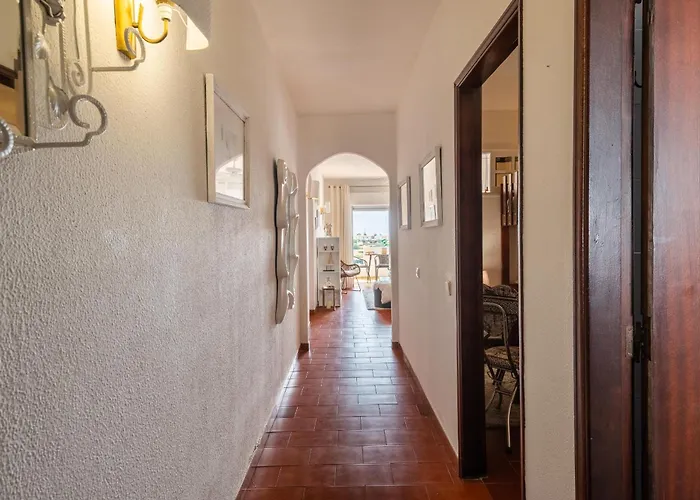 Sea View Town 2 Bedroom 5 Min From The Albufeira
