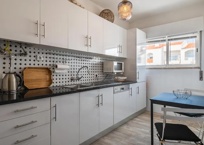 Sea View Town 2 Bedroom 5 Min From The *