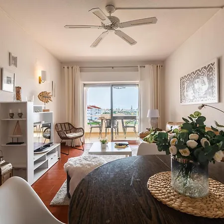 شقة Sea View Town 2 Bedroom 5 Min From The *