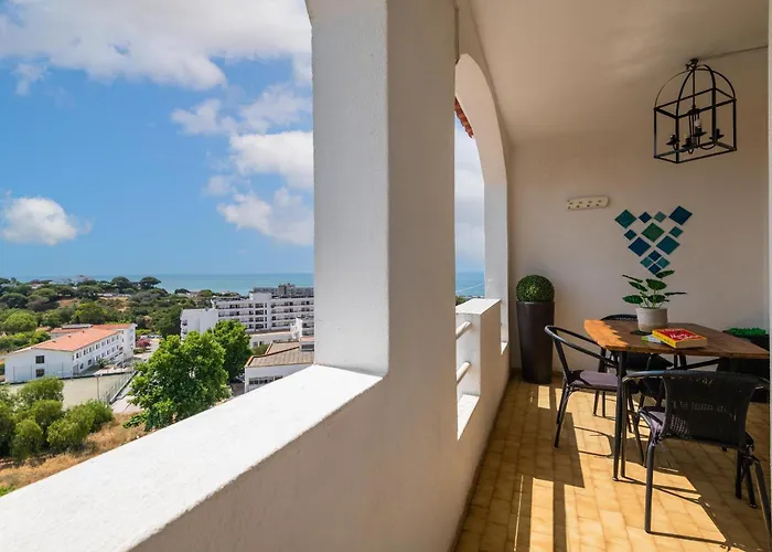 Sea View Town 2 Bedroom 5 Min From The Albufeira
